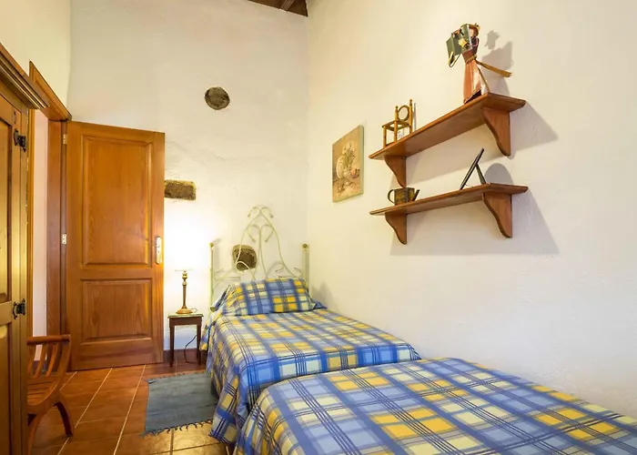 Finca El Picacho Apartments In The Countryside 2 Km From The Beach
