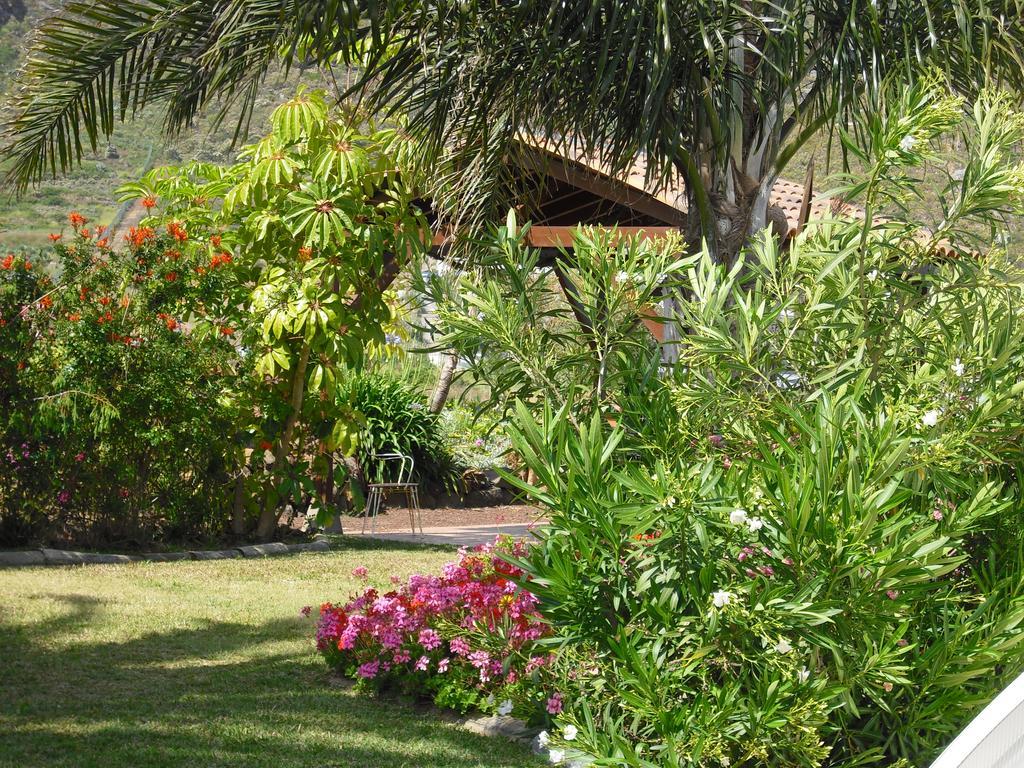 Apartment El Picacho In The Countryside 2 Km From The