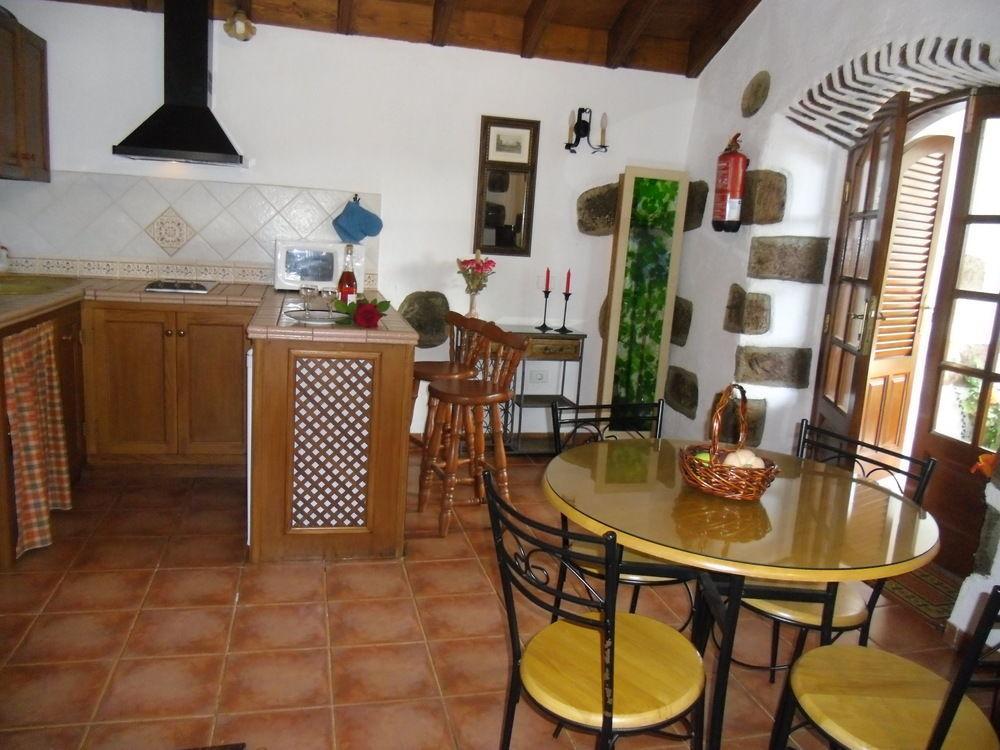Apartment El Picacho In The Countryside 2 Km From The Tejina