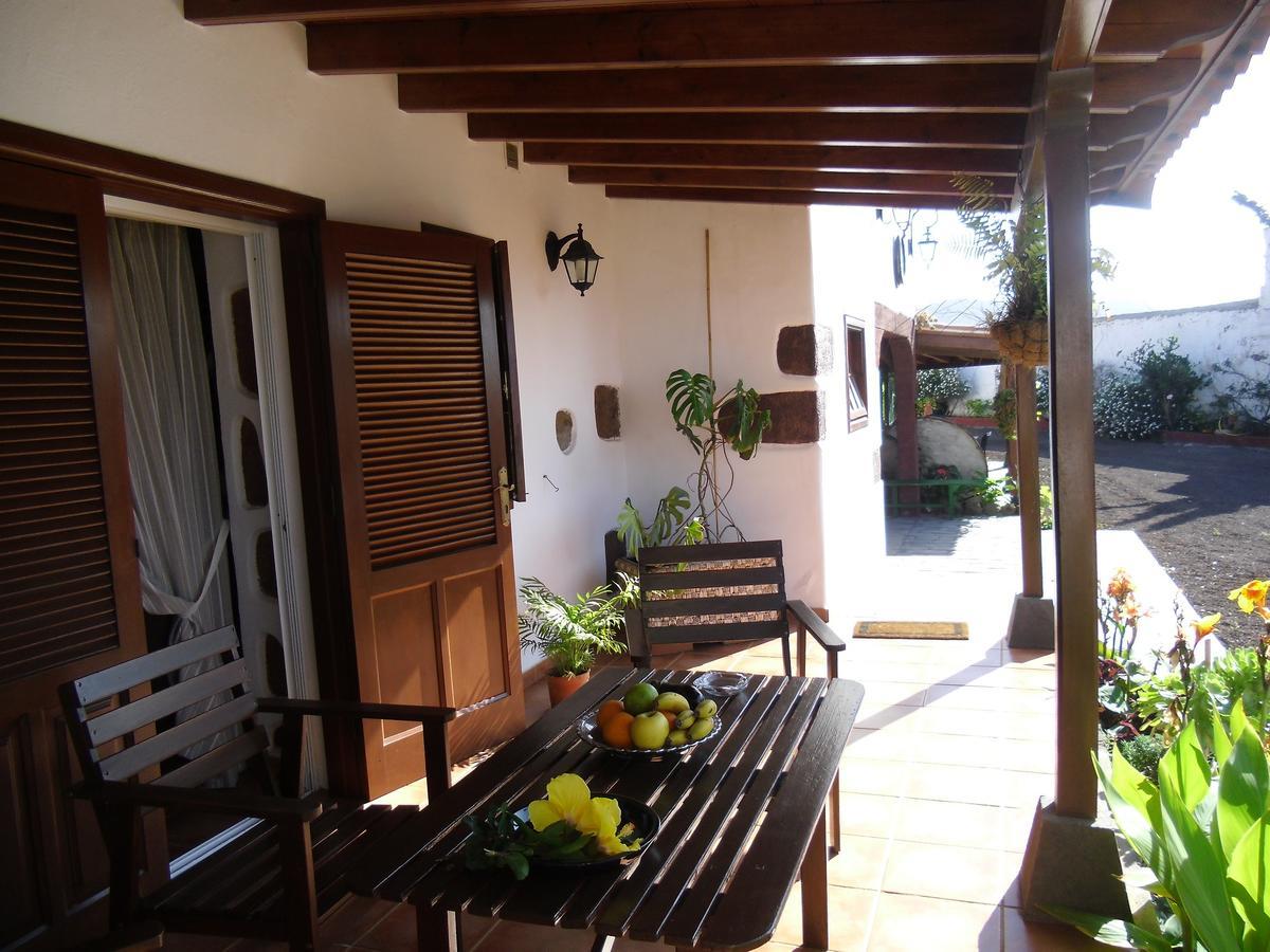 Apartment El Picacho In The Countryside 2 Km From The
